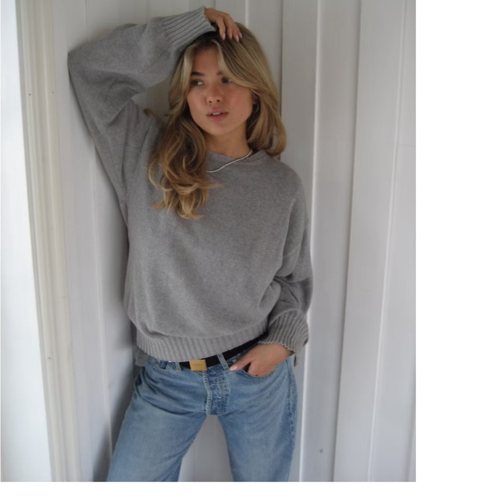 Djerf Avenue Gray Sweater